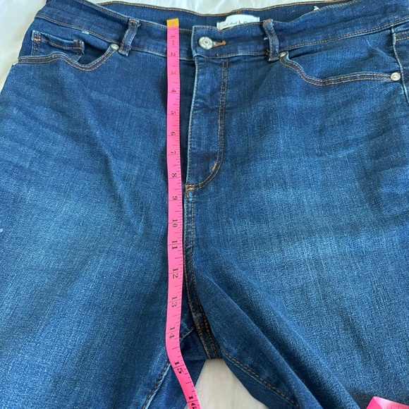 LOFT Slim Flare Denim Jeans Raw Edged Hem Dark Wash Size P32/14 - Picture 12 of 15